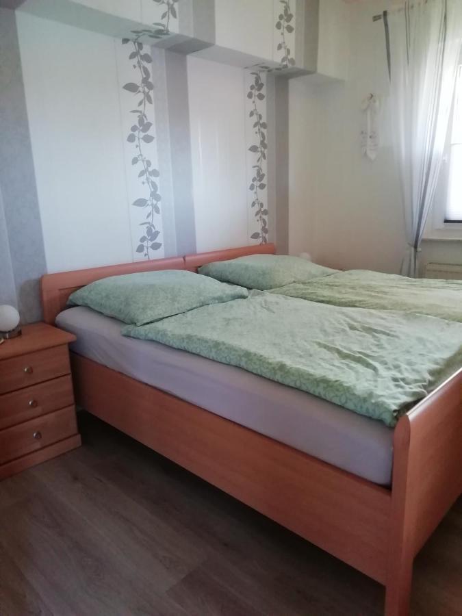 Meyers Ferienwohnung Elmlohe Esterno foto